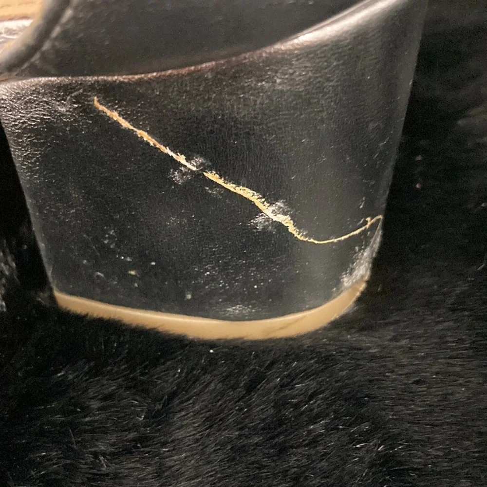 Charles Albert Silver Metallic Sandals Size 8